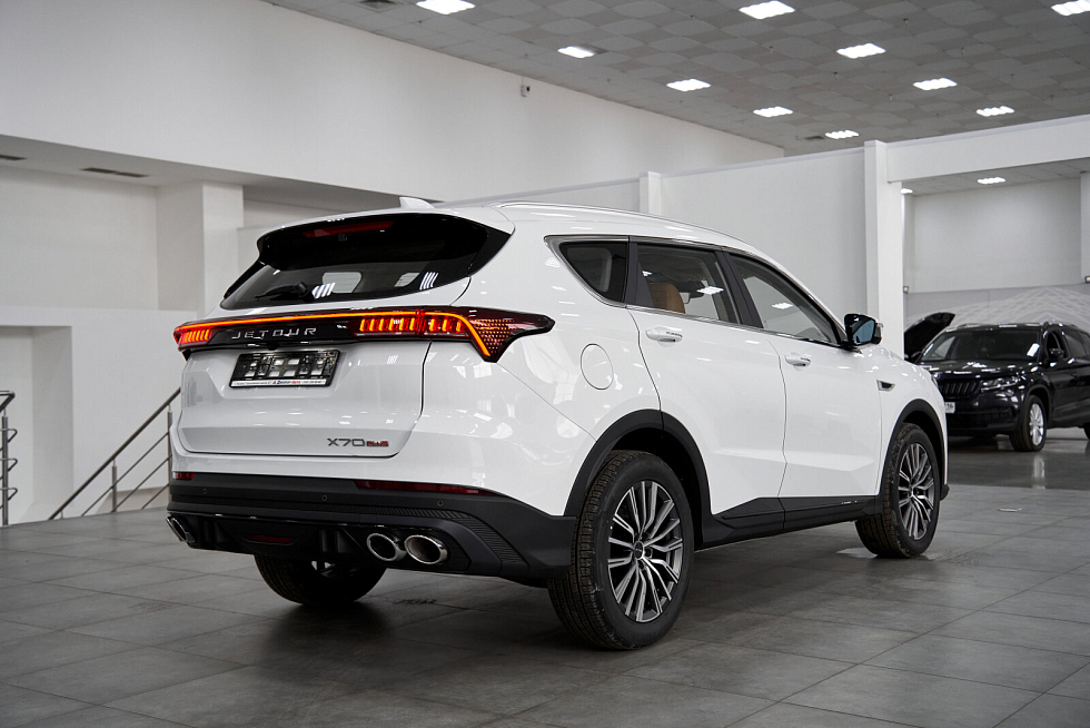 JETOUR X70+ Престиж, черный