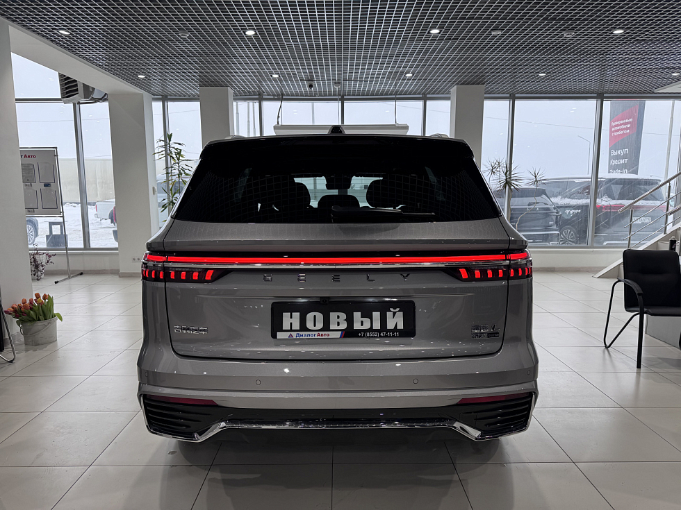 Geely Monjaro Flagship (2023-2025), серебряный