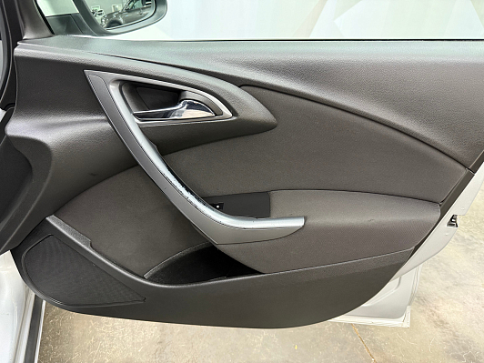 Opel Astra Cosmo, 2013 года, пробег 220132 км