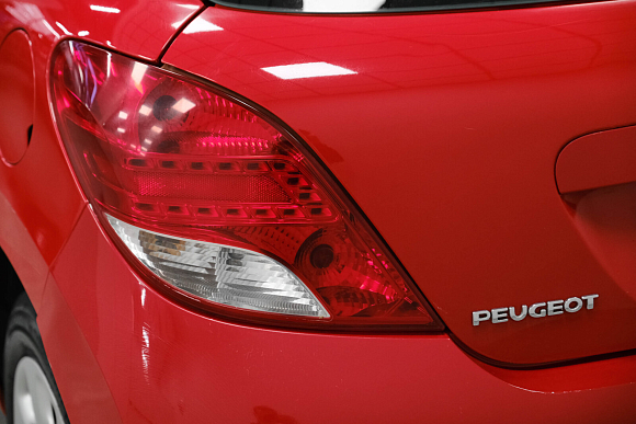 Peugeot 207 Envy, 2009 года, пробег 197615 км