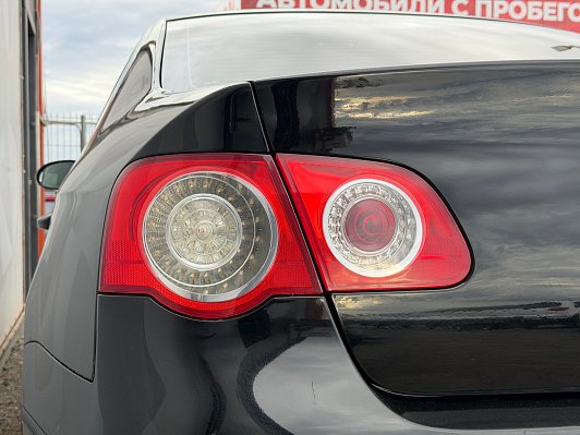 Volkswagen Passat Trendline, 2009 года, пробег 253000 км