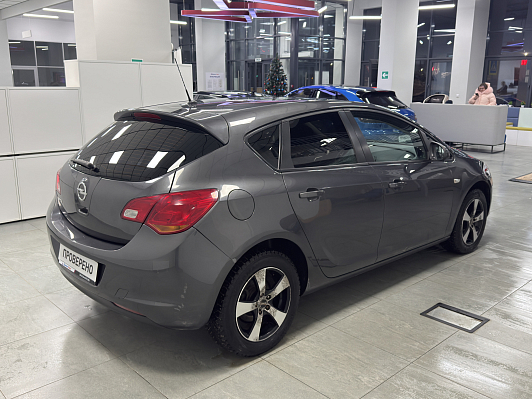 Opel Astra Cosmo, 2012 года, пробег 145500 км
