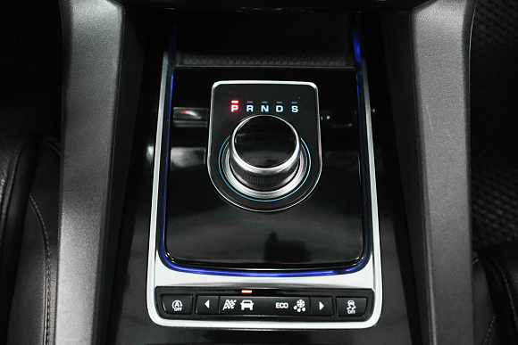 Jaguar F-Pace Pure, 2018 года, пробег 137210 км