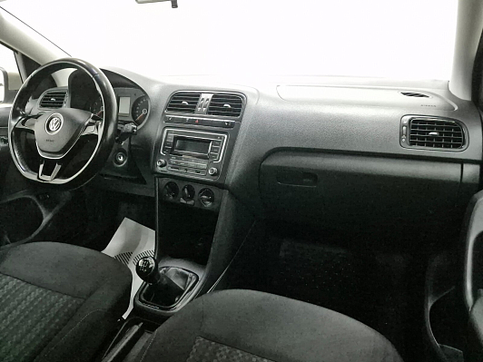 Volkswagen Polo Comfortline, 2016 года, пробег 92647 км