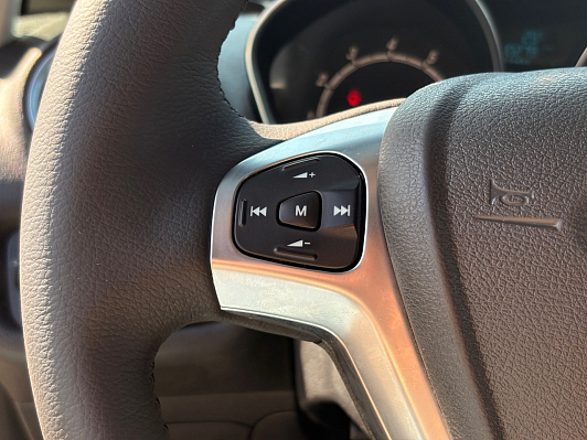 Ford Fiesta Trend, 2015 года, пробег 210128 км