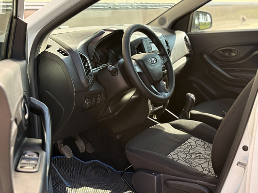 Lada (ВАЗ) XRAY Comfort, 2017 года, пробег 188800 км