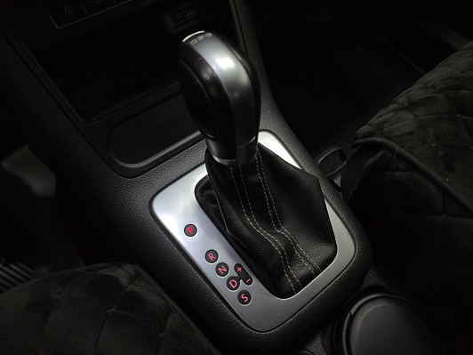 Volkswagen Tiguan, 2016 года, пробег 121757 км