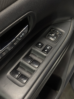 Mitsubishi Outlander Instyle, 2013 года, пробег 256000 км