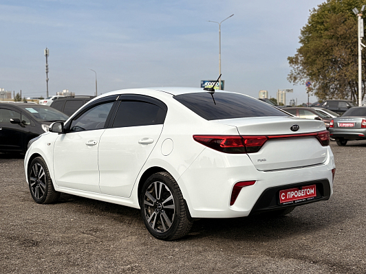 Kia Rio Лига Европы, 2018 года, пробег 85249 км