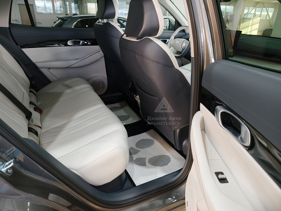 Geely EX5 Max, серый