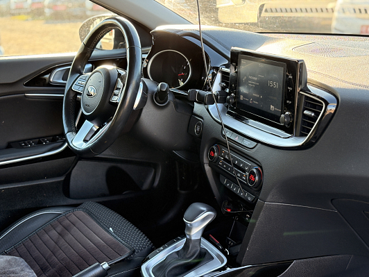Kia Ceed Prestige, 2021 года, пробег 51000 км