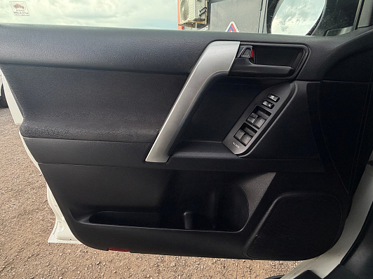 Toyota Land Cruiser Prado, 2015 года, пробег 174000 км
