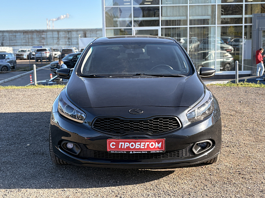 Kia Ceed Prestige, 2015 года, пробег 165000 км
