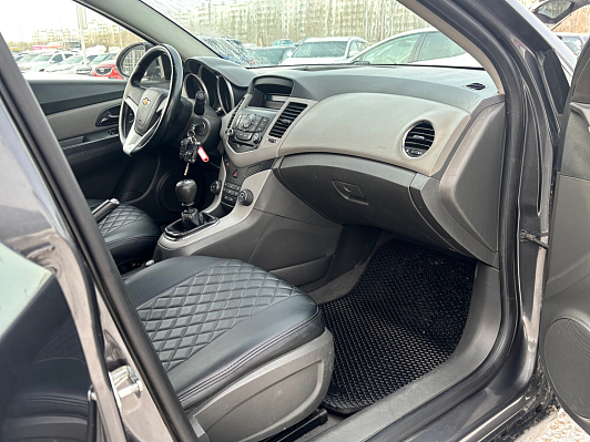 Chevrolet Cruze LS, 2010 года, пробег 255600 км
