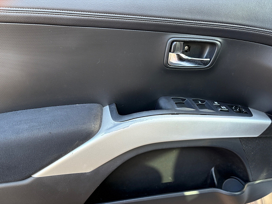 Mitsubishi Outlander Intense, 2011 года, пробег 267000 км