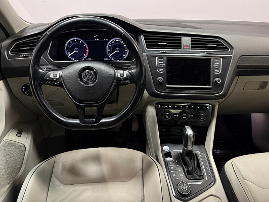 Volkswagen Tiguan Sportline, 2017 года, пробег 128100 км