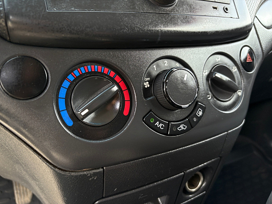 Chevrolet Aveo LS, 2010 года, пробег 196430 км