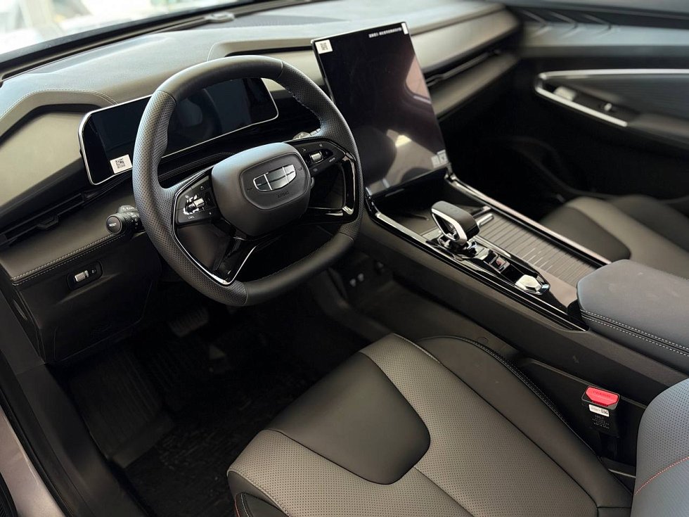 Geely Cityray Флагман, серебряный