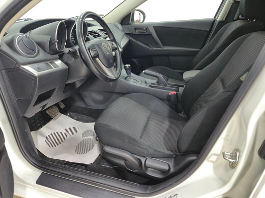 Mazda 3 Impulse Line, 2013 года, пробег 111342 км