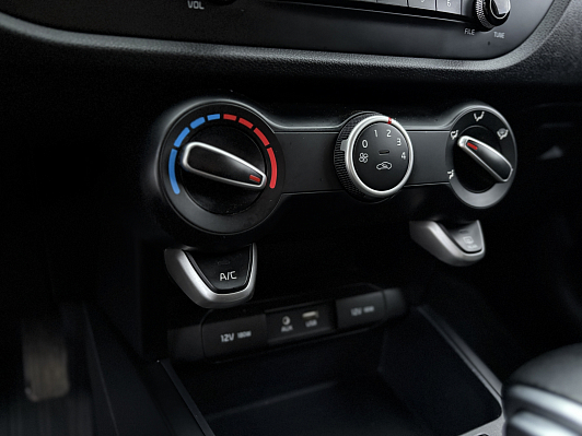 Kia Rio Comfort, 2018 года, пробег 95228 км