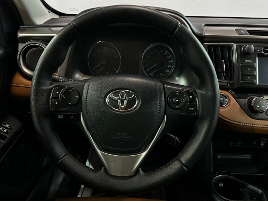 Toyota RAV4, 2016 года, пробег 137000 км