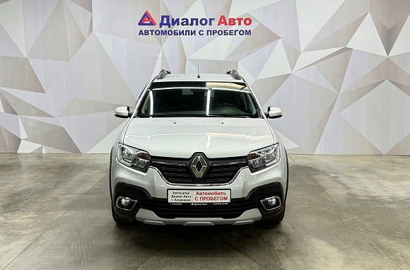 Renault Sandero Stepway Drive, 2020 года, пробег 90921 км