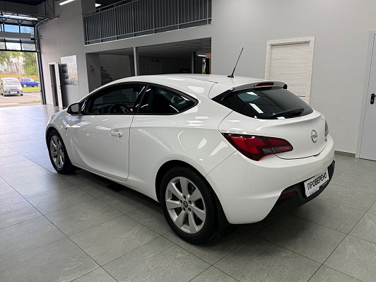 Opel Astra Sport, 2013 года, пробег 98000 км
