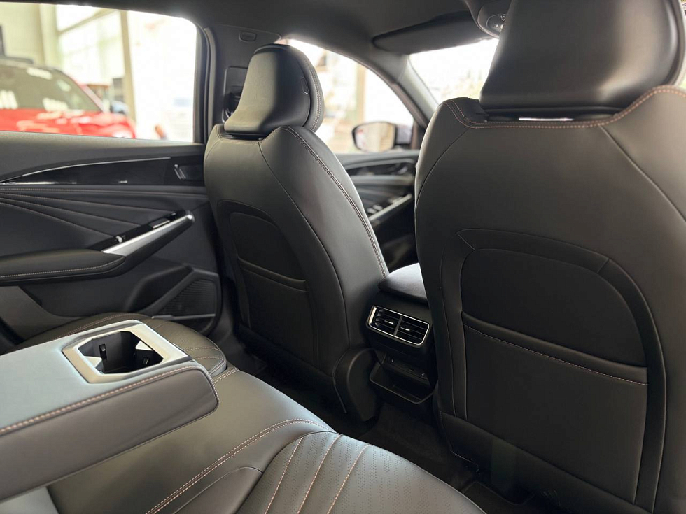 Geely Preface Flagship, фиолетовый