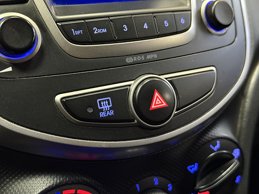 Hyundai Solaris Active, 2016 года, пробег 125000 км