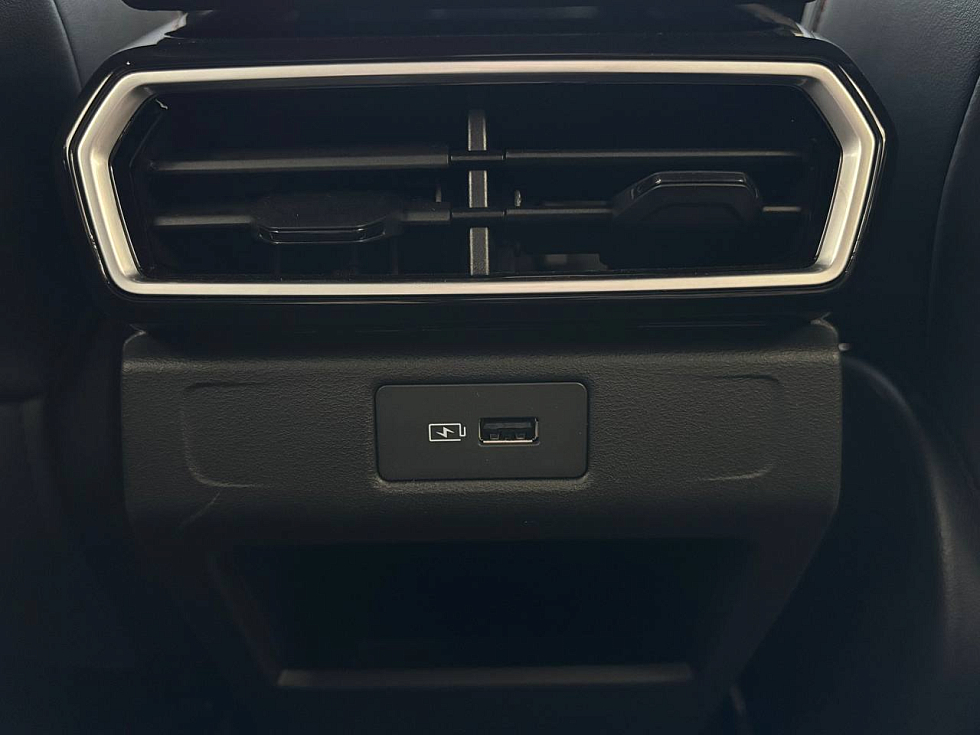 Geely Cityray Flagship Sport, серебряный