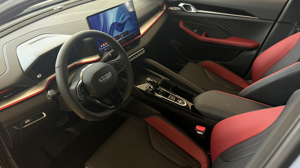Geely Coolray Эксклюзив, фиолетовый