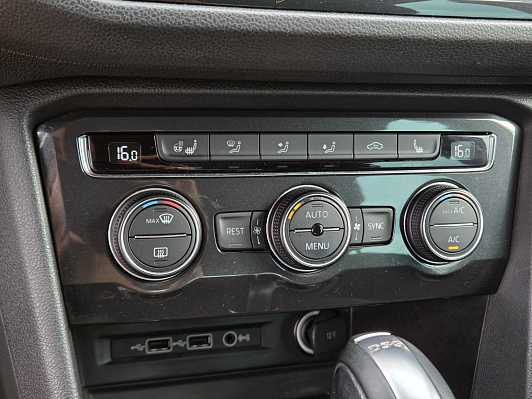 Volkswagen Tiguan, 2019 года, пробег 117212 км