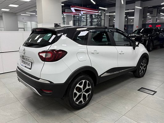 Renault Kaptur Style, 2016 года, пробег 104518 км
