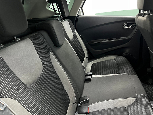 Renault Kaptur Drive, 2018 года, пробег 100000 км