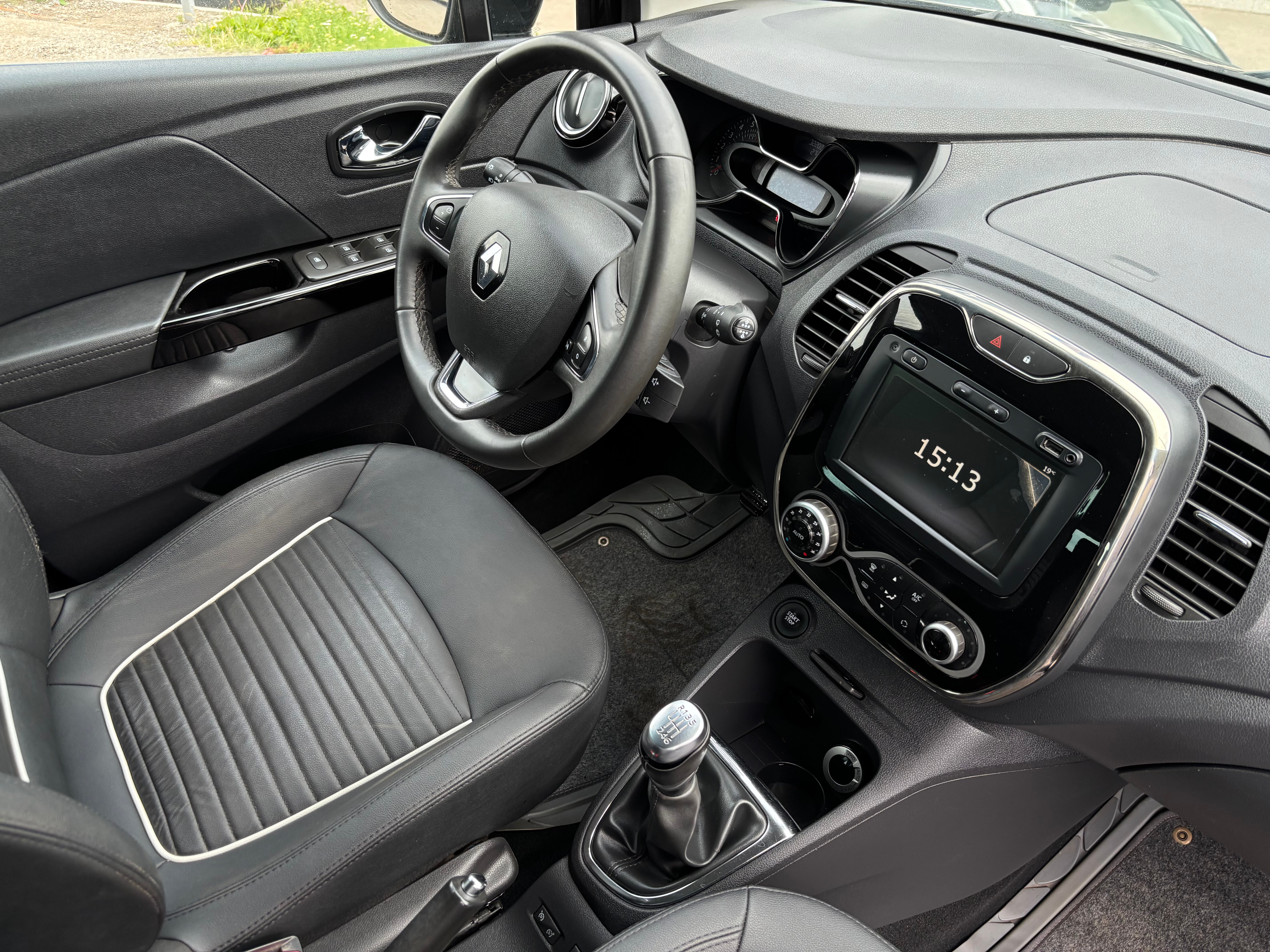Renault Kaptur Extreme, 2019 года, пробег 32000 км