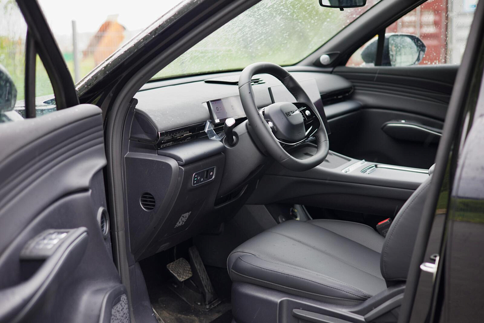 Omoda C7 Active, черный