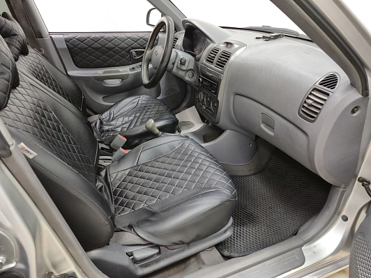Hyundai Accent, 2005 года, пробег 164059 км