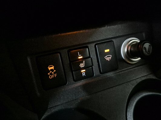 Toyota RAV4, 2010 года, пробег 130858 км