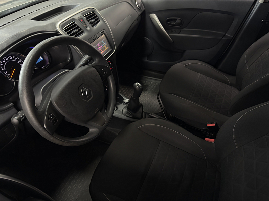 Renault Sandero Confort, 2018 года, пробег 76000 км