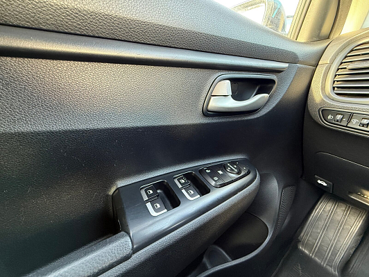 Kia Rio Luxe, 2017 года, пробег 128000 км