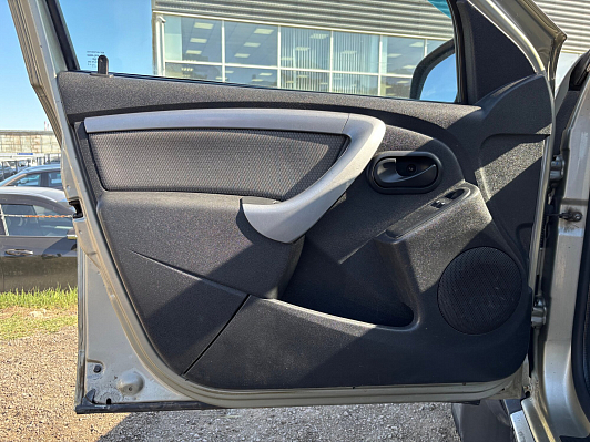 Renault Duster Privilege, 2012 года, пробег 218833 км