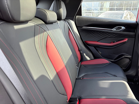 Geely Coolray Luxury, 2024 года, пробег 40785 км