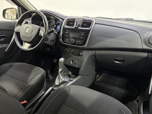 Renault Sandero Privilege, 2017 года, пробег 130000 км