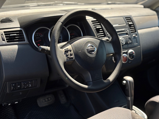 Nissan Tiida Elegance, 2011 года, пробег 143000 км