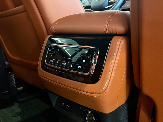 Polar Stone (Jishi) 01 Exclusive (6 seats), 2023 года, пробег 32448 км