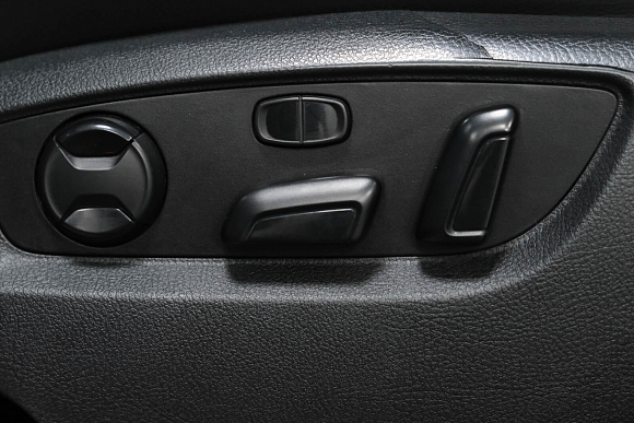 Volkswagen Touareg, 2011 года, пробег 261000 км