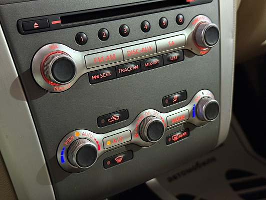 Nissan Murano LE-R, 2013 года, пробег 96733 км
