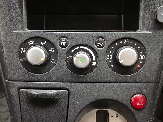 Mitsubishi Airtrek, 2002 года, пробег 321623 км
