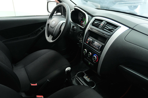 Datsun mi-DO Trust II, 2015 года, пробег 137000 км