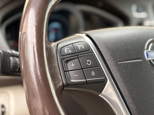 Volvo V40 Cross Country, 2014 года, пробег 153170 км